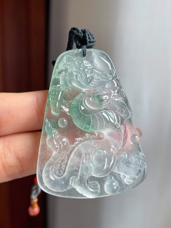 冰玻种飘花龙牌挂件